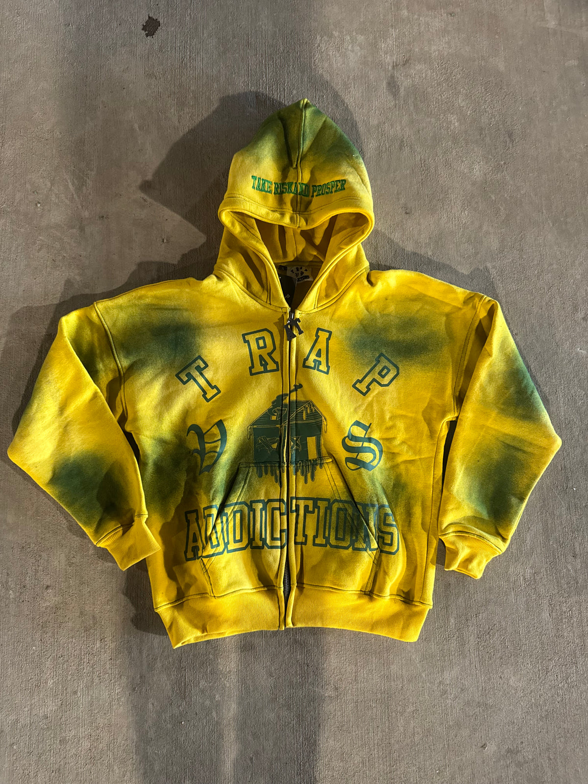 T.R.A.P ZIP UP